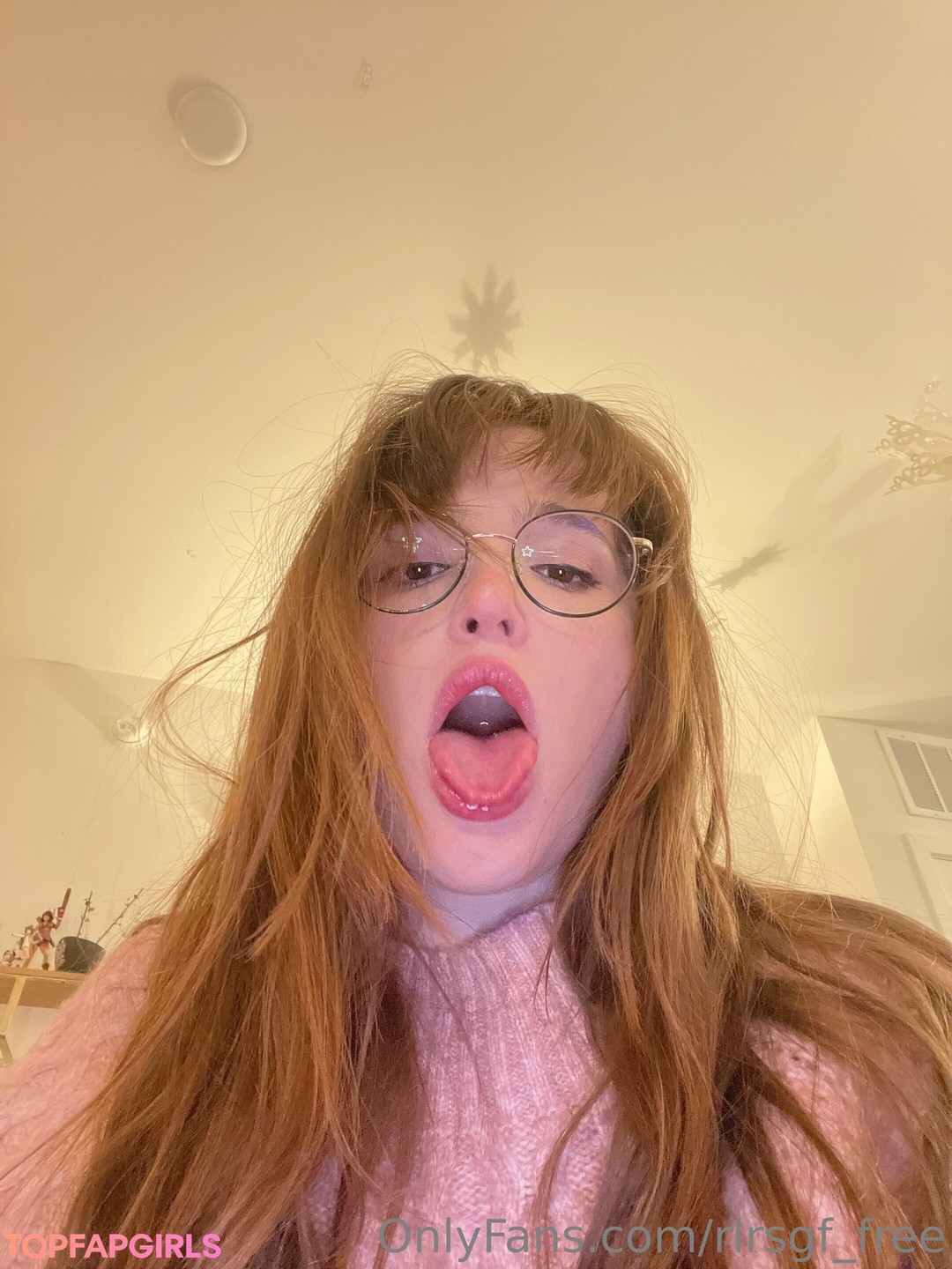 Foto desnuda filtrada de OnlyFans de Rlrunescapegf #936