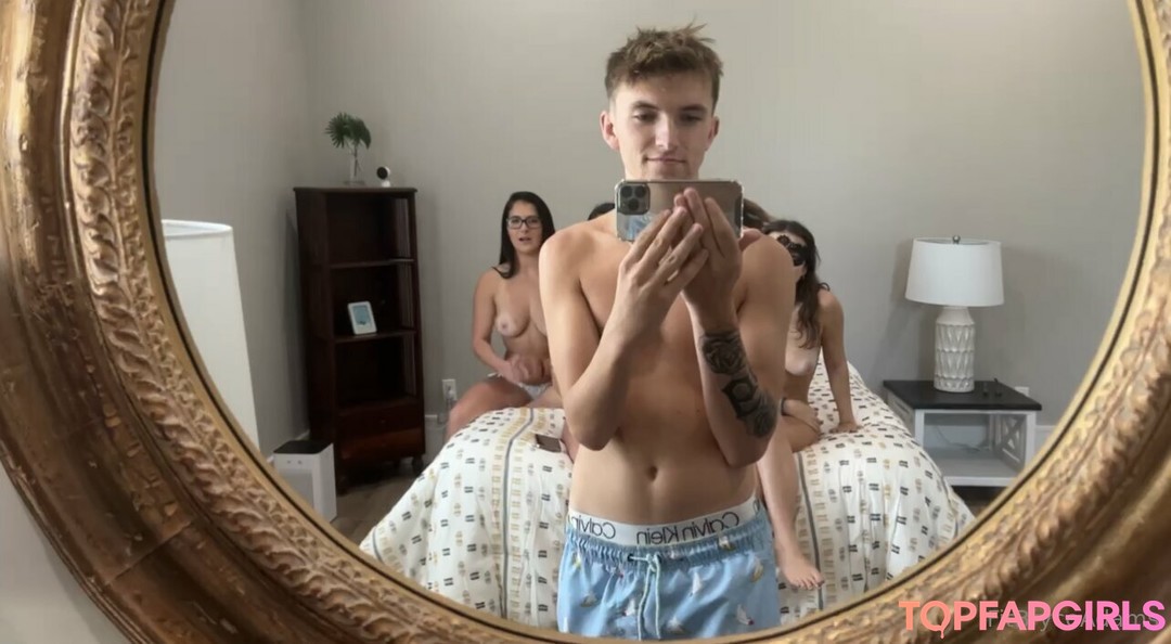 Foto desnuda filtrada de OnlyFans de Bryce Adams #527