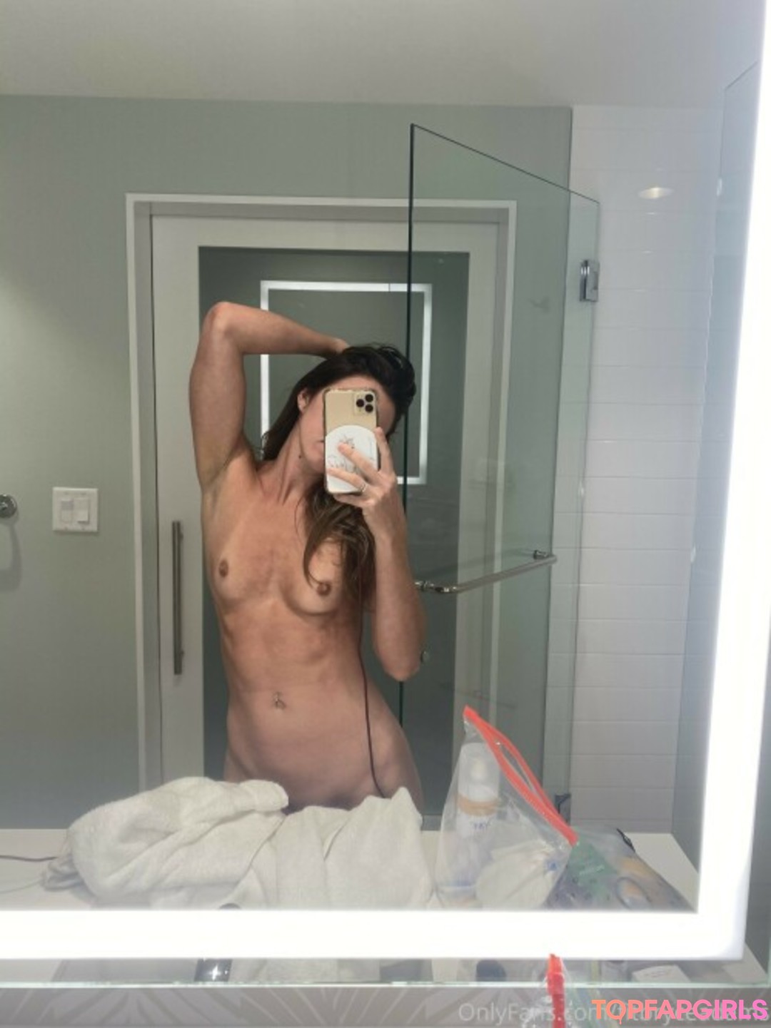 Foto desnuda filtrada de OnlyFans de Bryce Adams #215