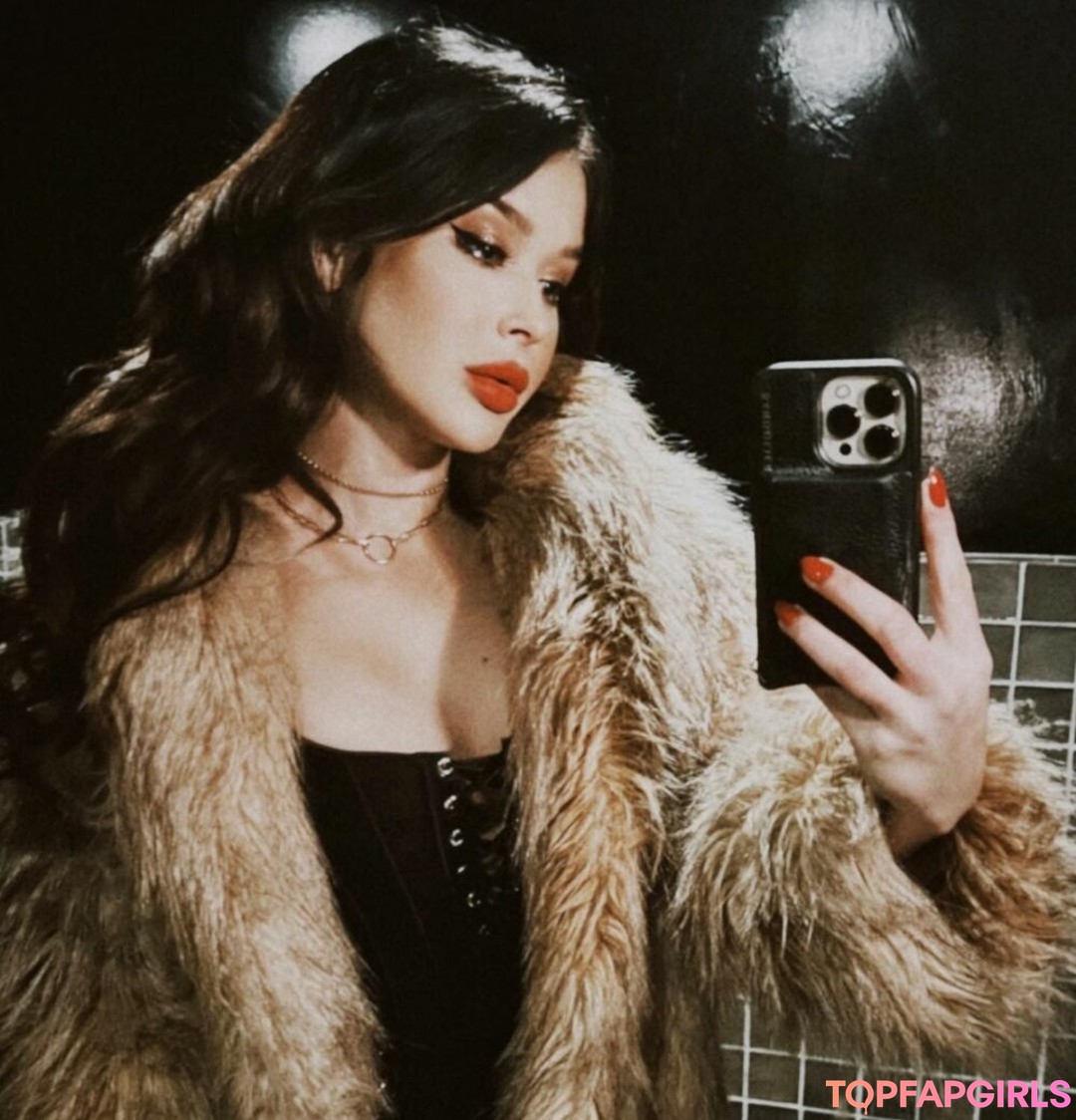 Foto desnuda filtrada de OnlyFans de Renee Olstead #1399