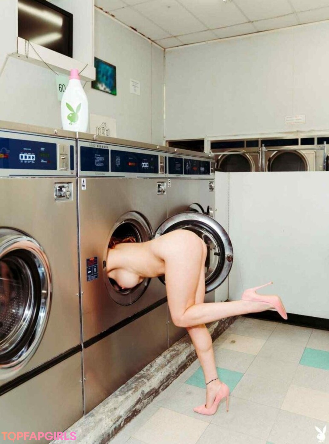 Foto desnuda filtrada de OnlyFans de Renee Olstead #1688