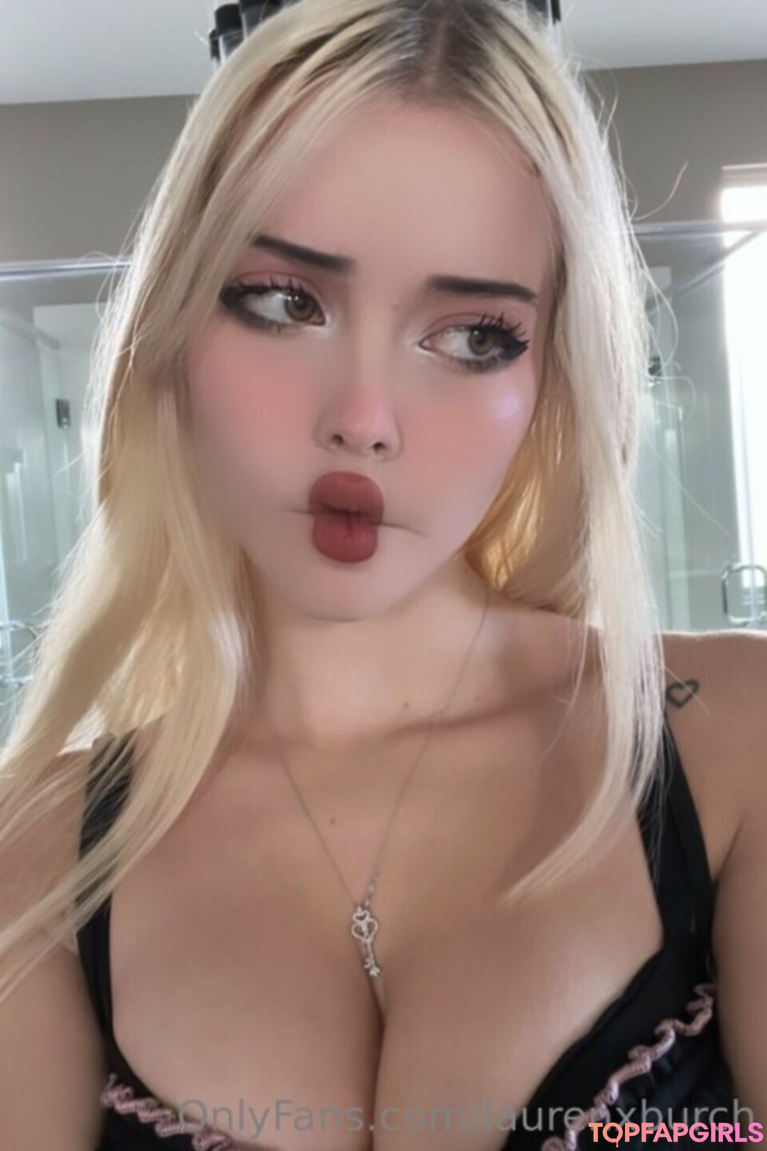 Foto desnuda filtrada de OnlyFans de Burch Twins #51