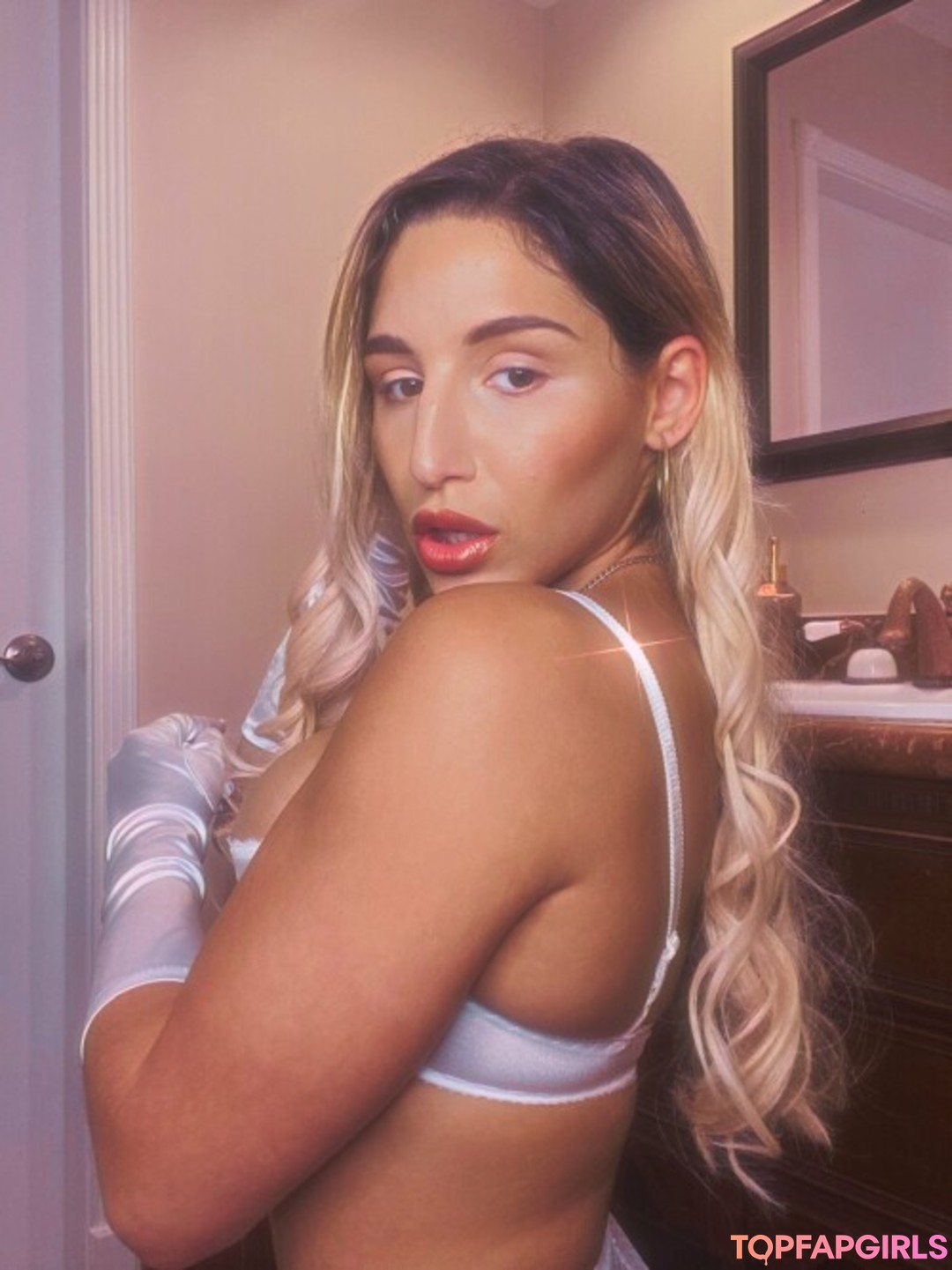 Foto desnuda filtrada de OnlyFans de Abella Danger #100