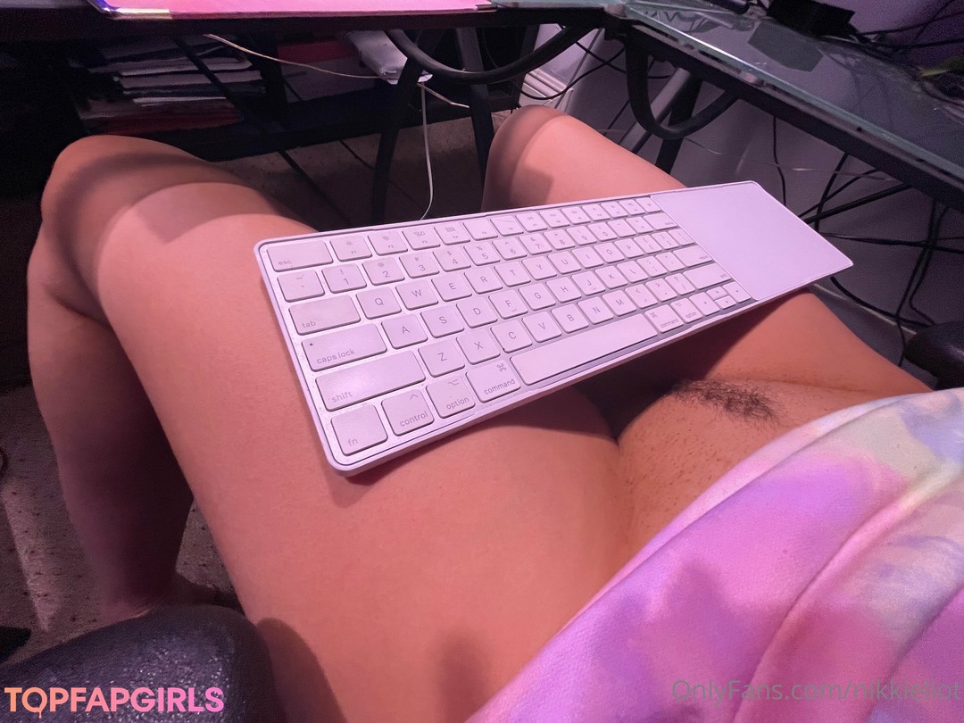 Foto desnuda filtrada de OnlyFans de Nikki Eliot #43