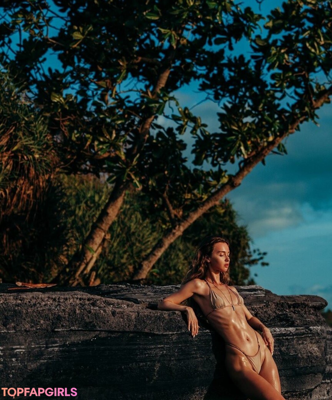 Foto desnuda filtrada de OnlyFans de Anna Tsaralunga #2101