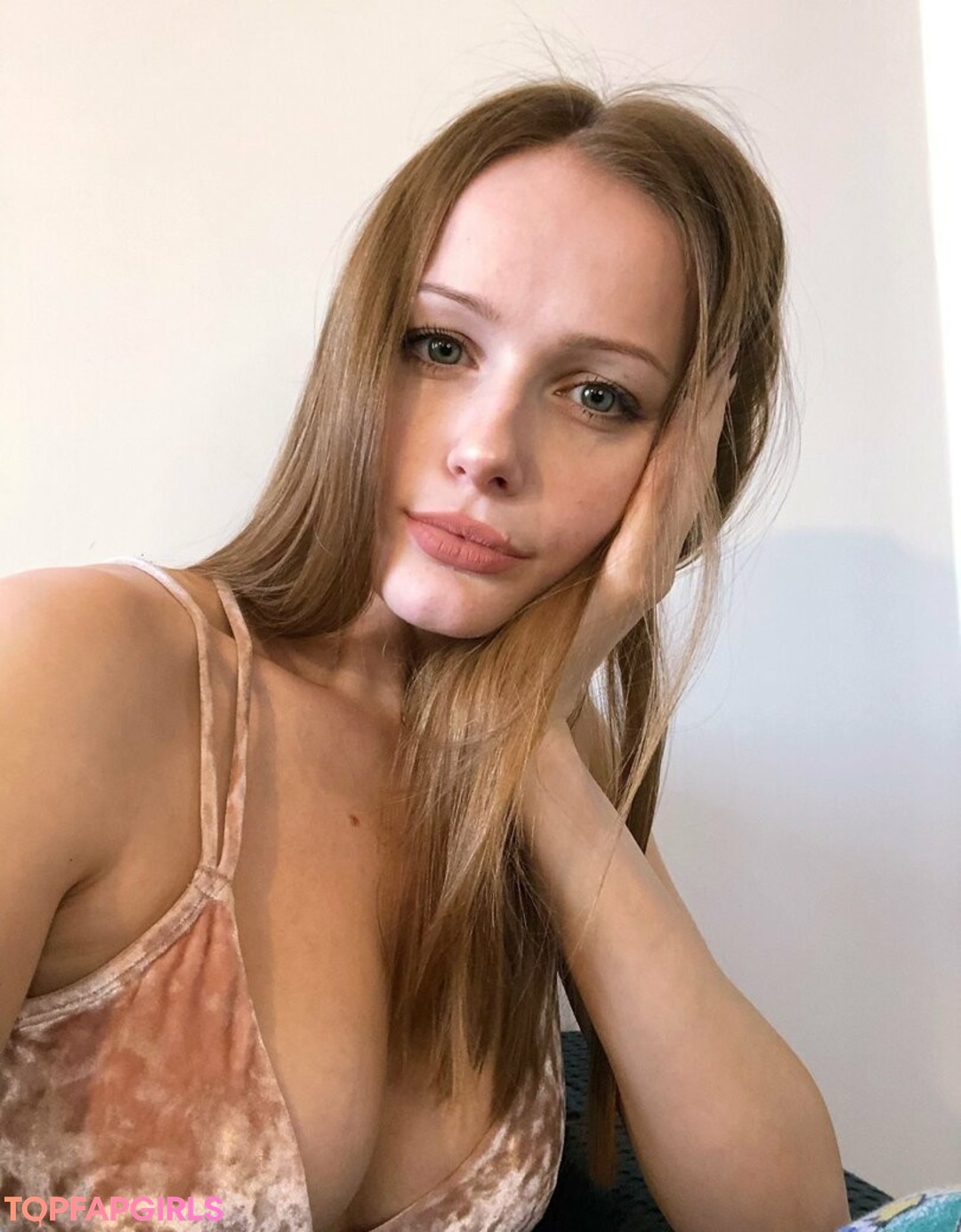 Foto desnuda filtrada de OnlyFans de Tniwe #2198