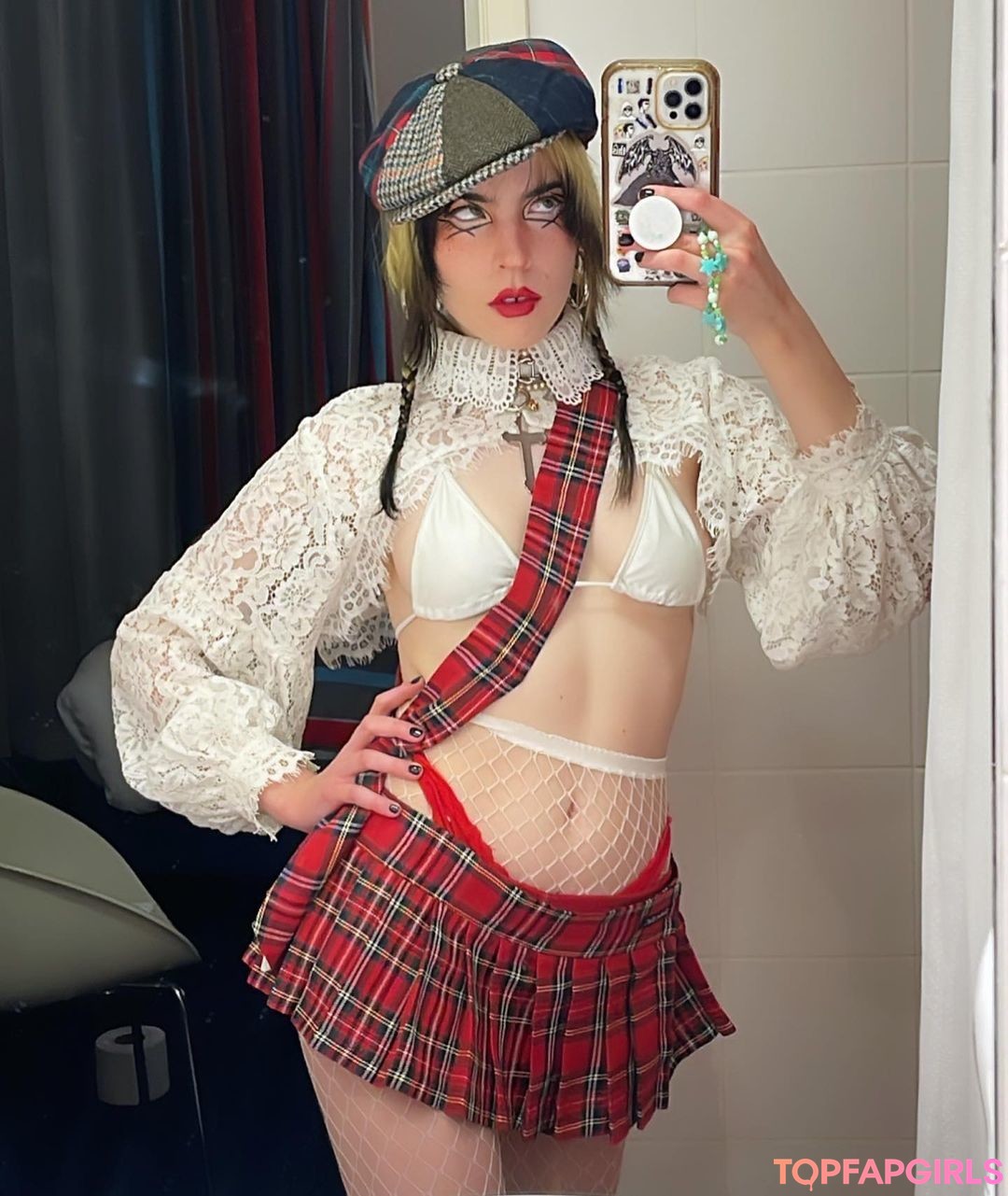 Foto desnuda filtrada de OnlyFans de Dorian Electra #9