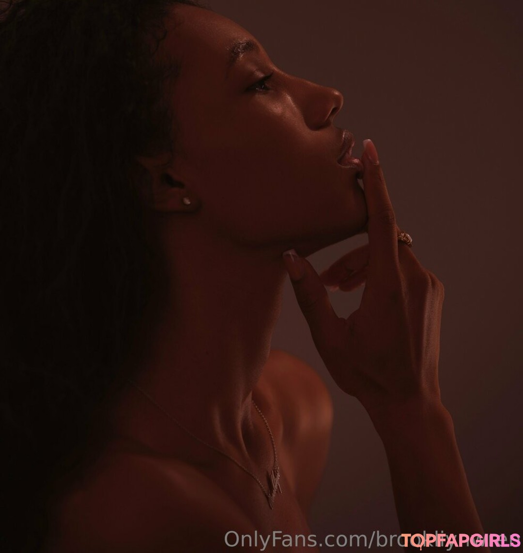 Foto desnuda filtrada de OnlyFans de Brookliyn Wren #421