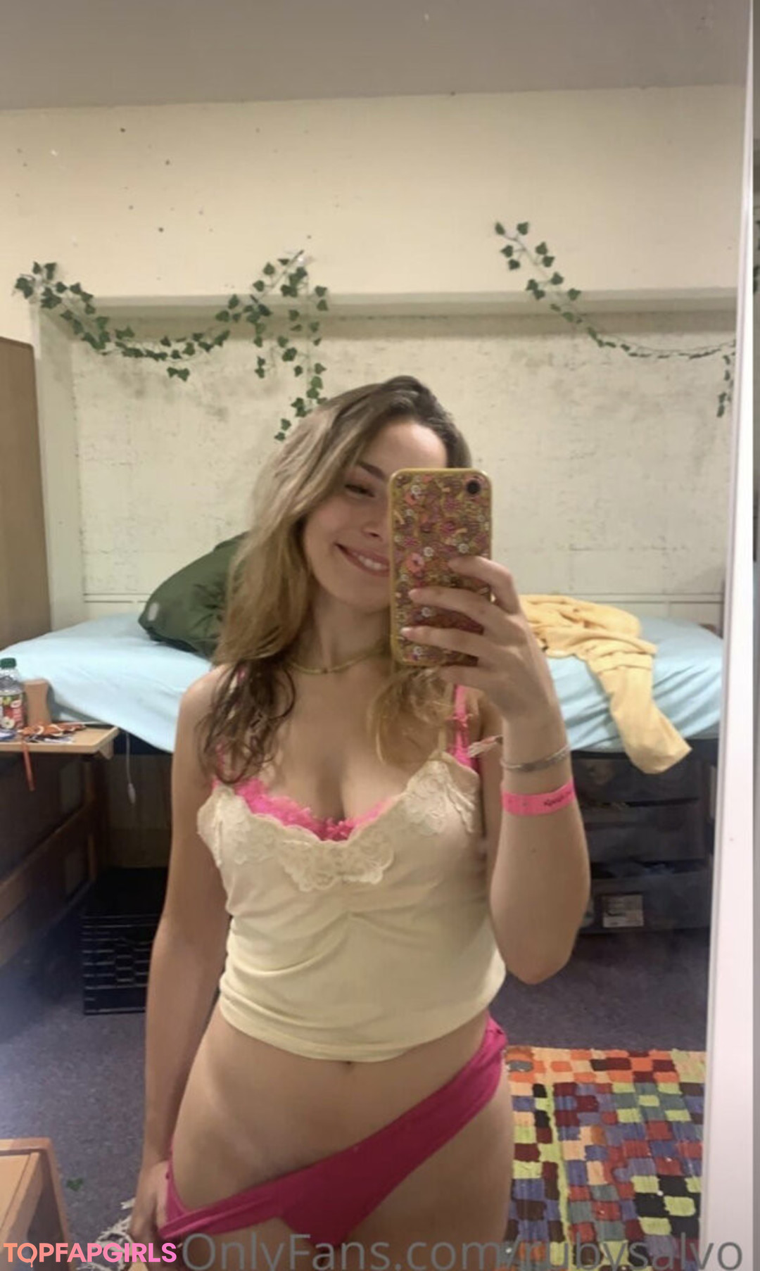 Foto desnuda filtrada de OnlyFans de Ruby Salvo #175