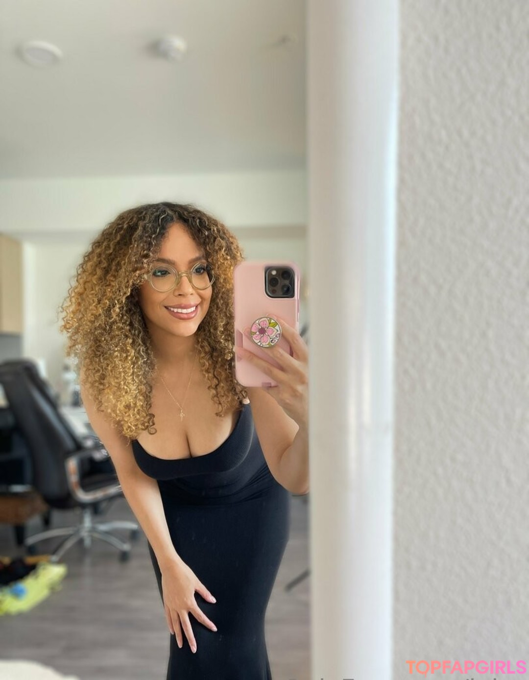 Foto desnuda filtrada de OnlyFans de Queenjelz #286