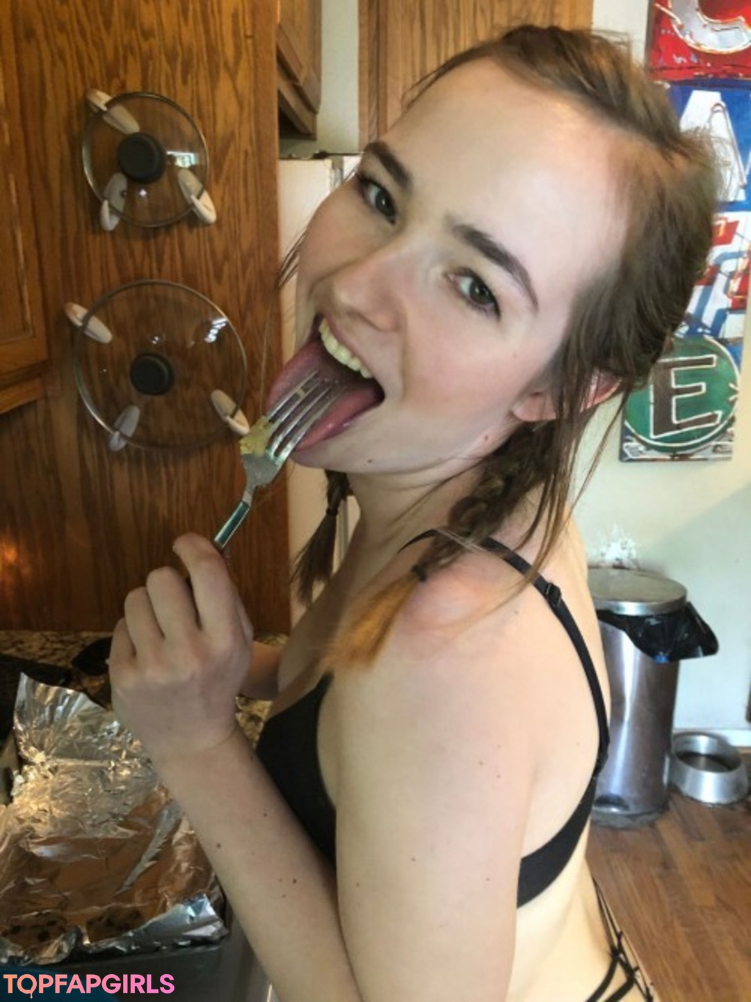 Foto desnuda filtrada de OnlyFans de Omgcosplay #1437
