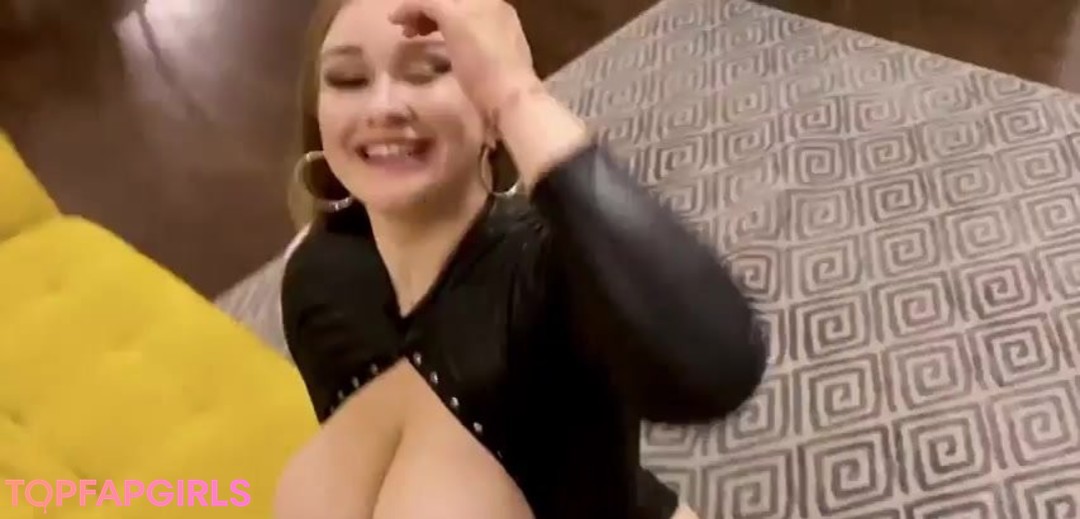 Foto desnuda filtrada de OnlyFans de Cheryl Blossom #444