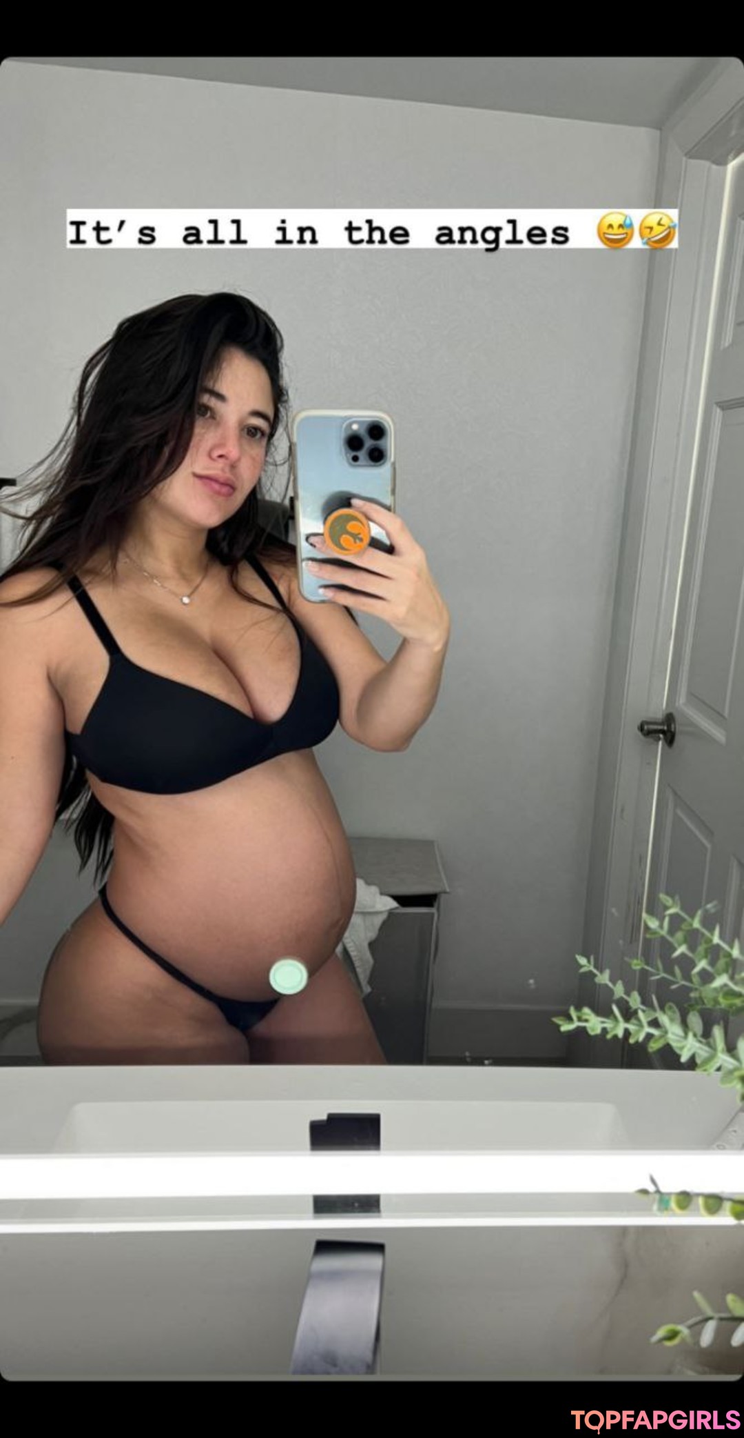 Foto desnuda filtrada de OnlyFans de Angie Varona #301