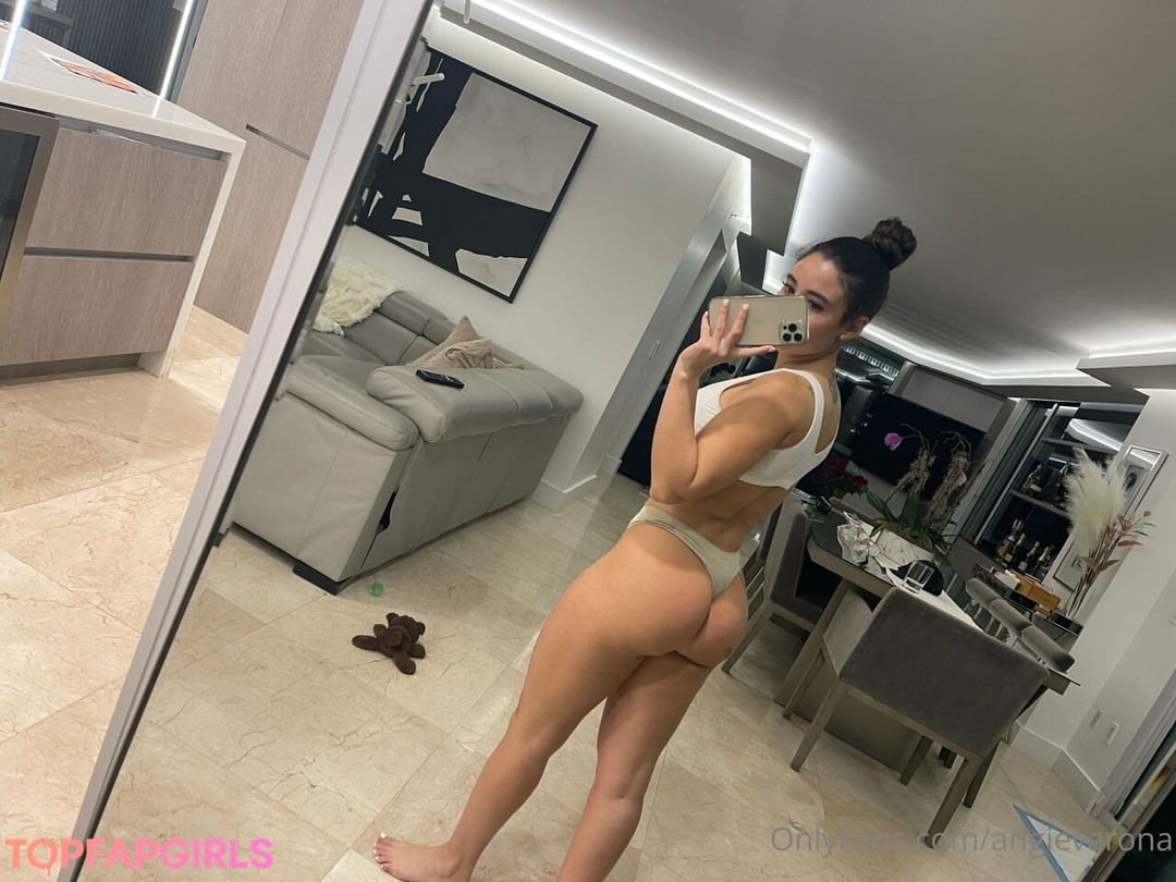 Foto desnuda filtrada de OnlyFans de Angie Varona #355