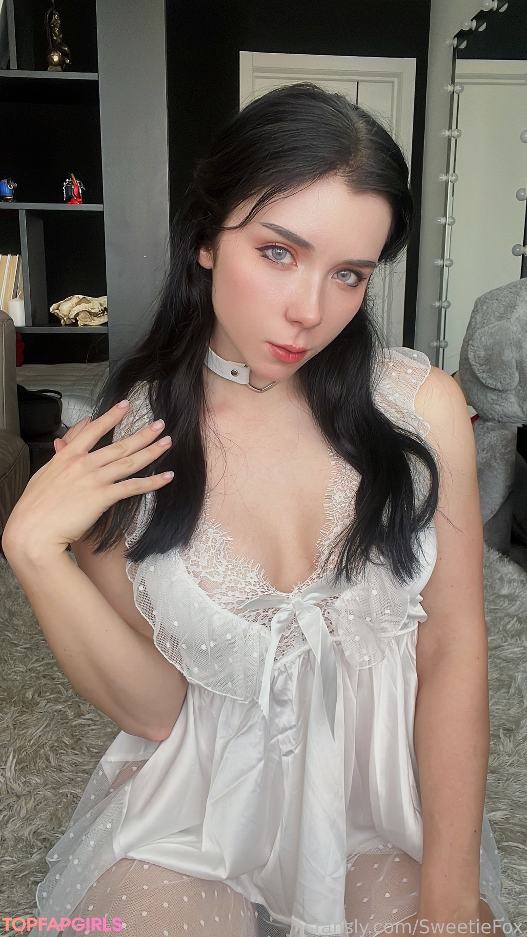 Foto desnuda filtrada de OnlyFans de Sweetie Fox #687