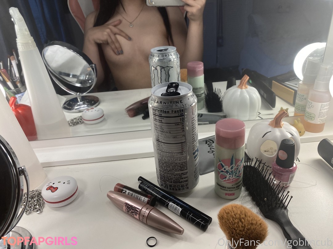 Foto desnuda filtrada de OnlyFans de Goblincub #985