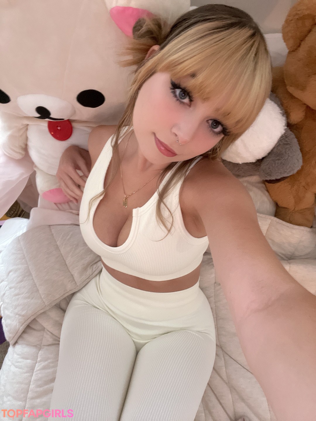 Foto desnuda filtrada de OnlyFans de Rowsvee #416