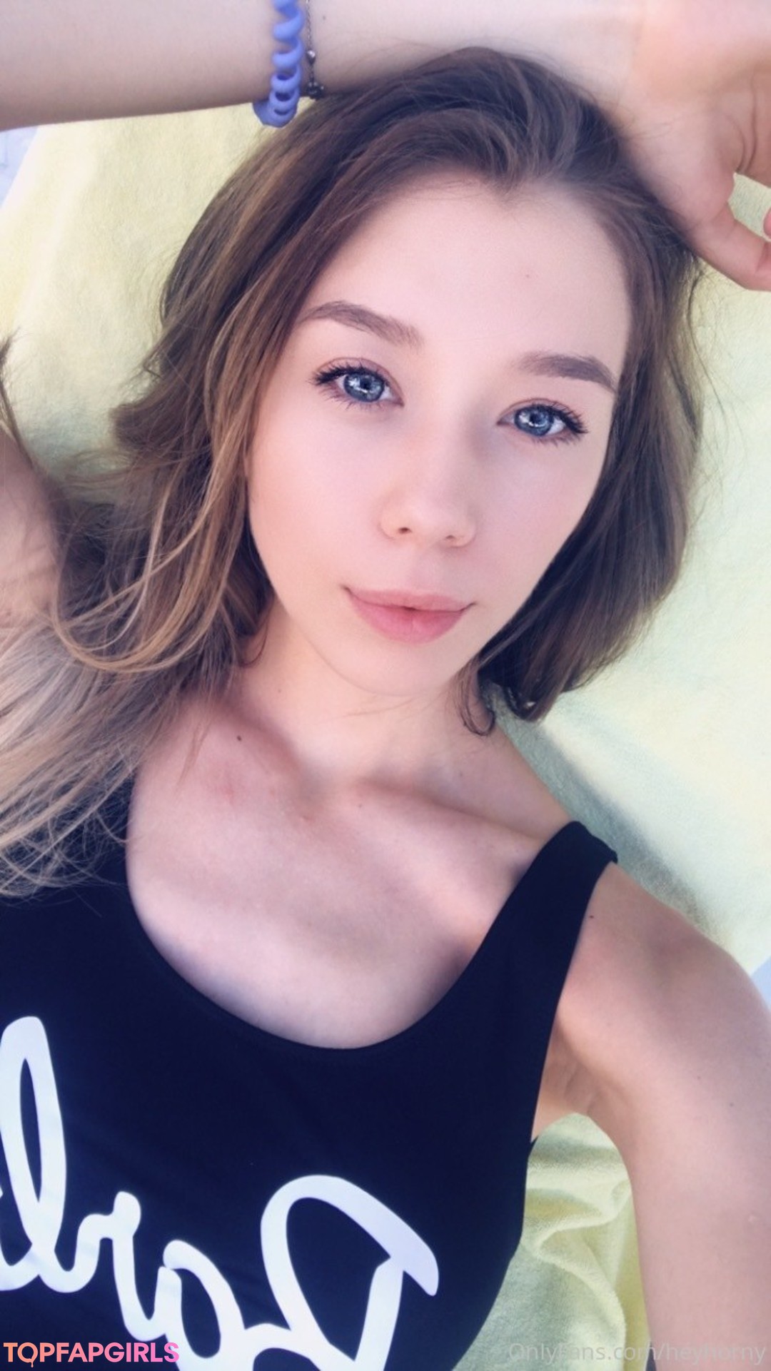 Foto desnuda filtrada de OnlyFans de Mira #32