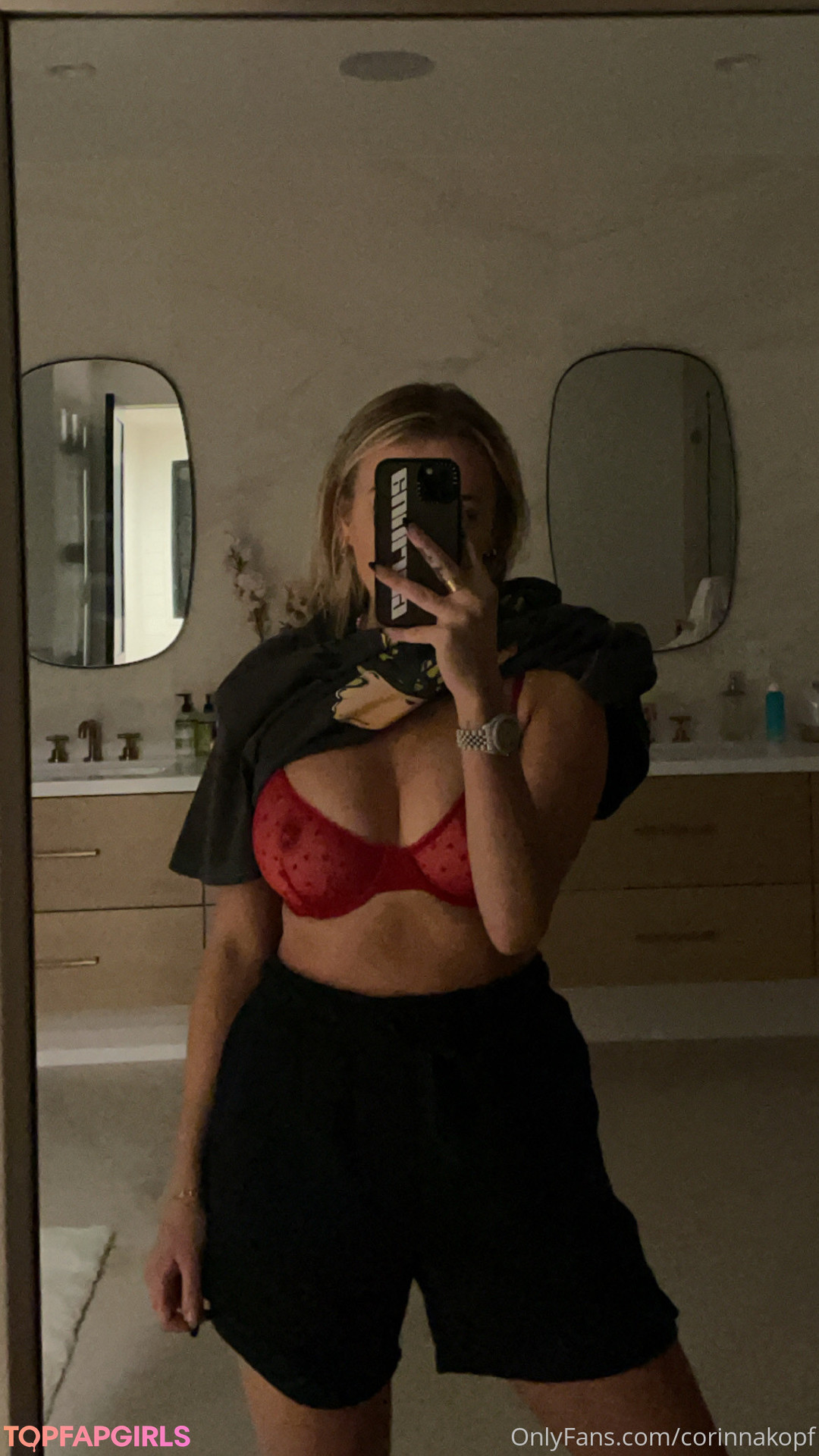 Foto desnuda filtrada de OnlyFans de Corinna Kopf #81