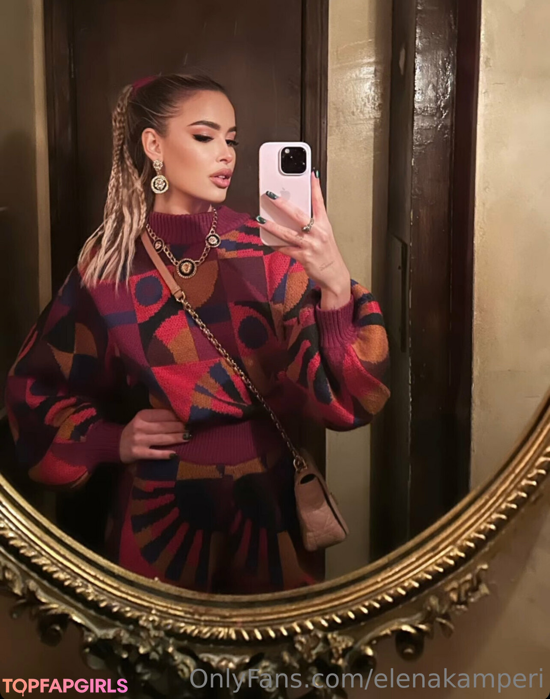 Foto desnuda filtrada de OnlyFans de Elena Kamperi #30