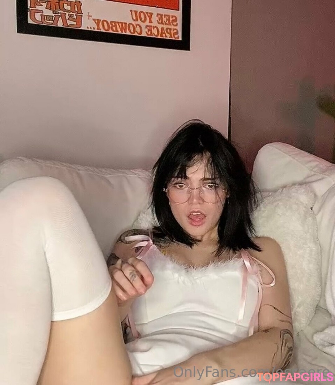 Foto desnuda filtrada de OnlyFans de Essaere #382