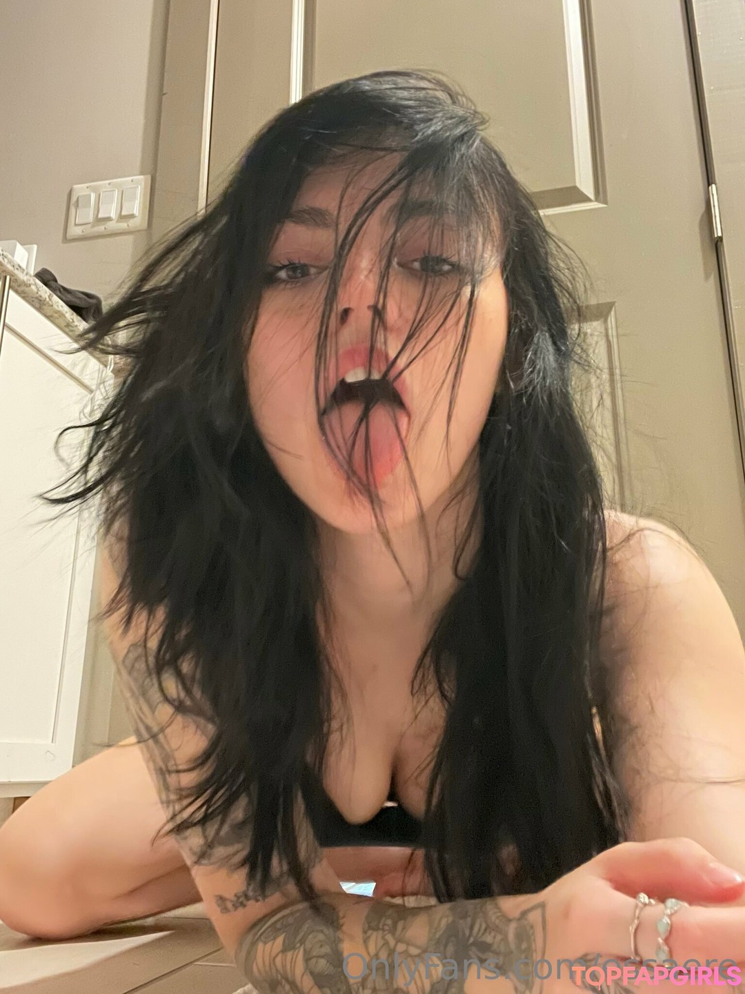 Foto desnuda filtrada de OnlyFans de Essaere #46