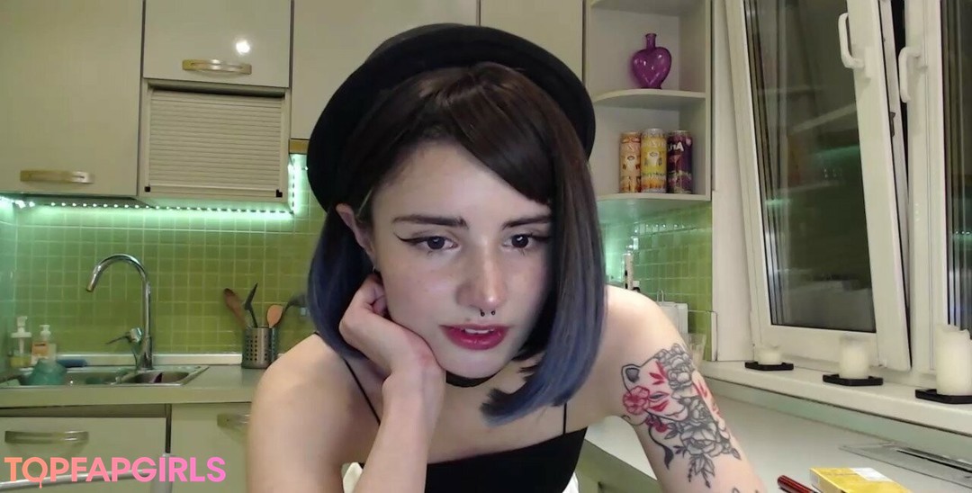 Foto desnuda filtrada de OnlyFans de Loona #1006