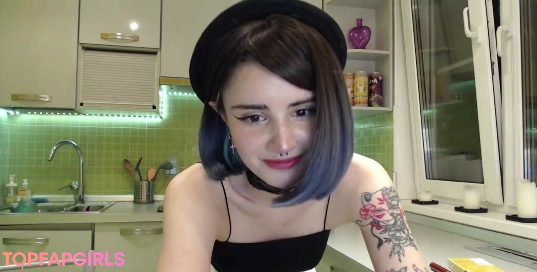 Foto desnuda filtrada de OnlyFans de Loona #1007