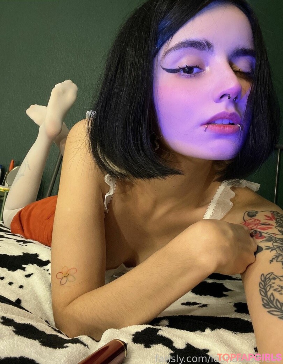 Foto desnuda filtrada de OnlyFans de Loona #1435