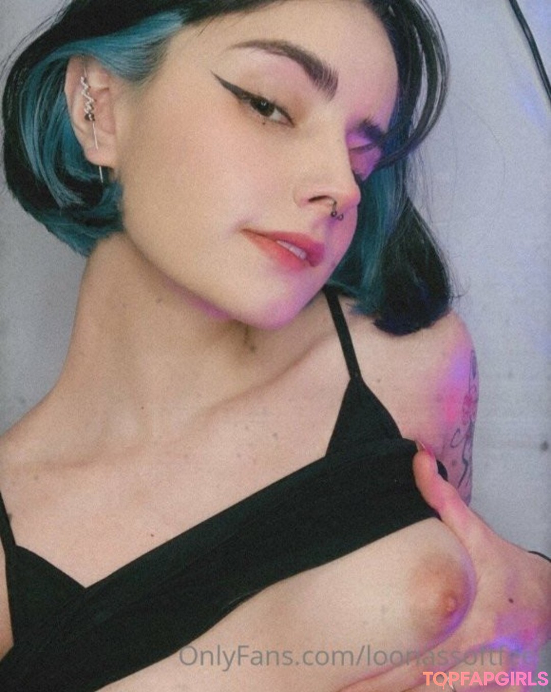 Foto desnuda filtrada de OnlyFans de Loona #198