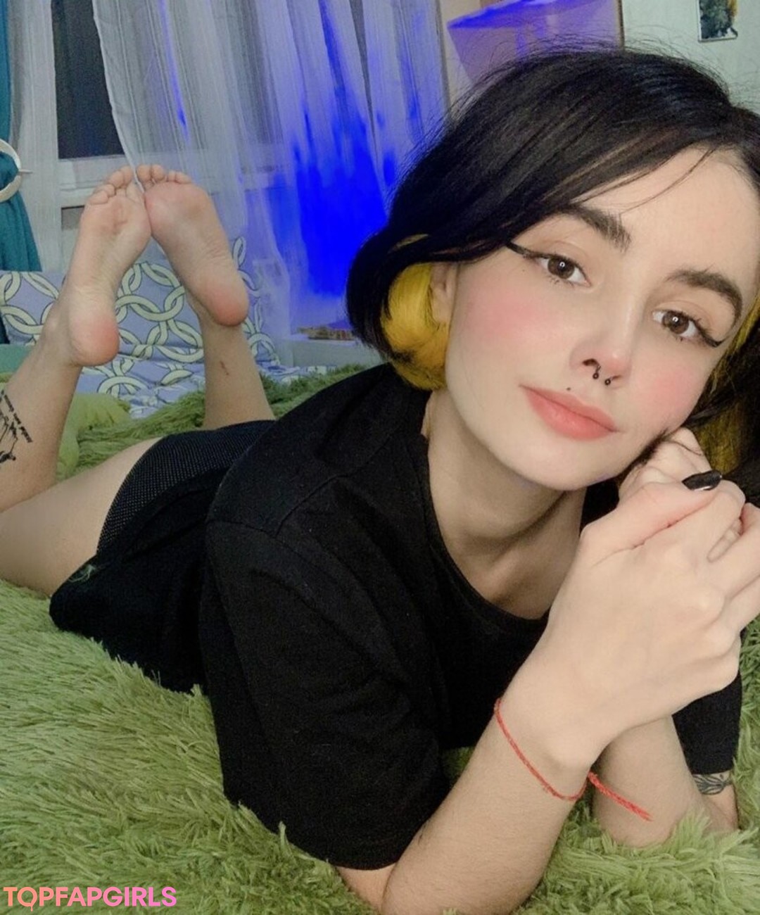 Foto desnuda filtrada de OnlyFans de Loona #348