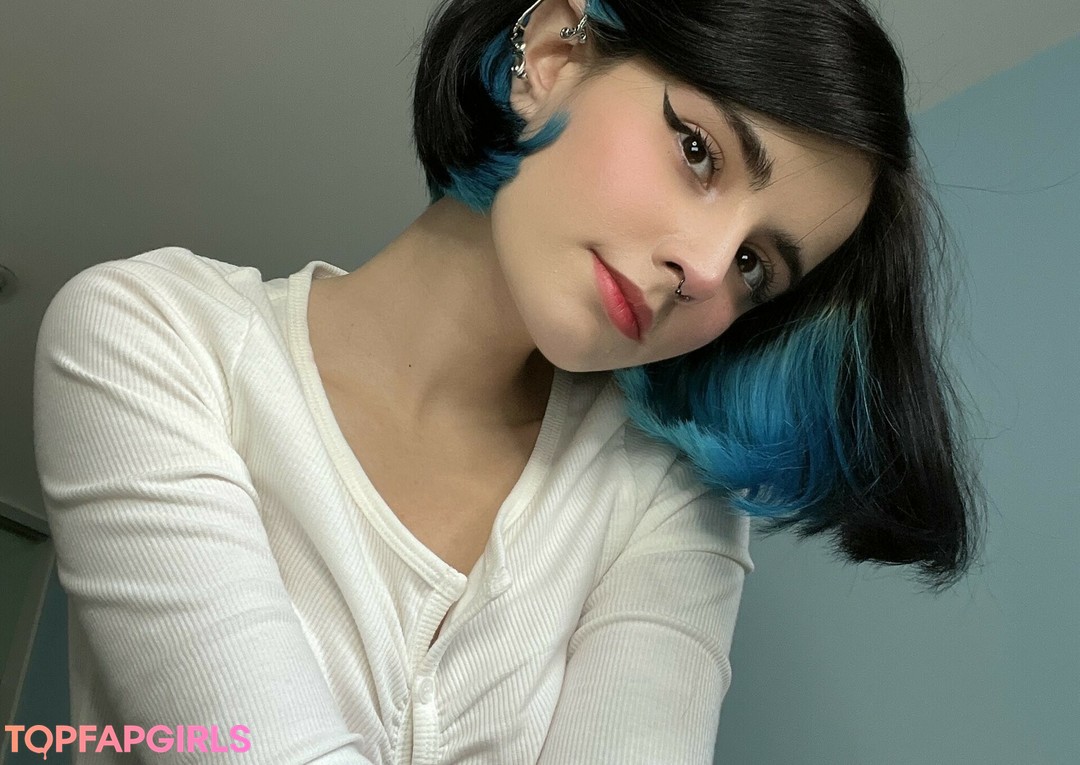 Foto desnuda filtrada de OnlyFans de Loona #542