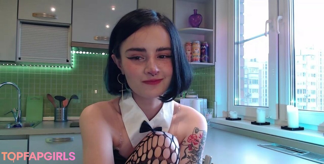 Foto desnuda filtrada de OnlyFans de Loona #861