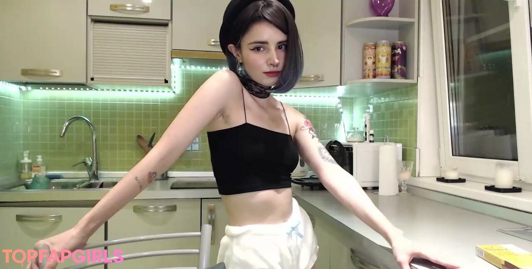 Foto desnuda filtrada de OnlyFans de Loona #889