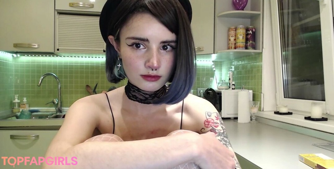 Foto desnuda filtrada de OnlyFans de Loona #917