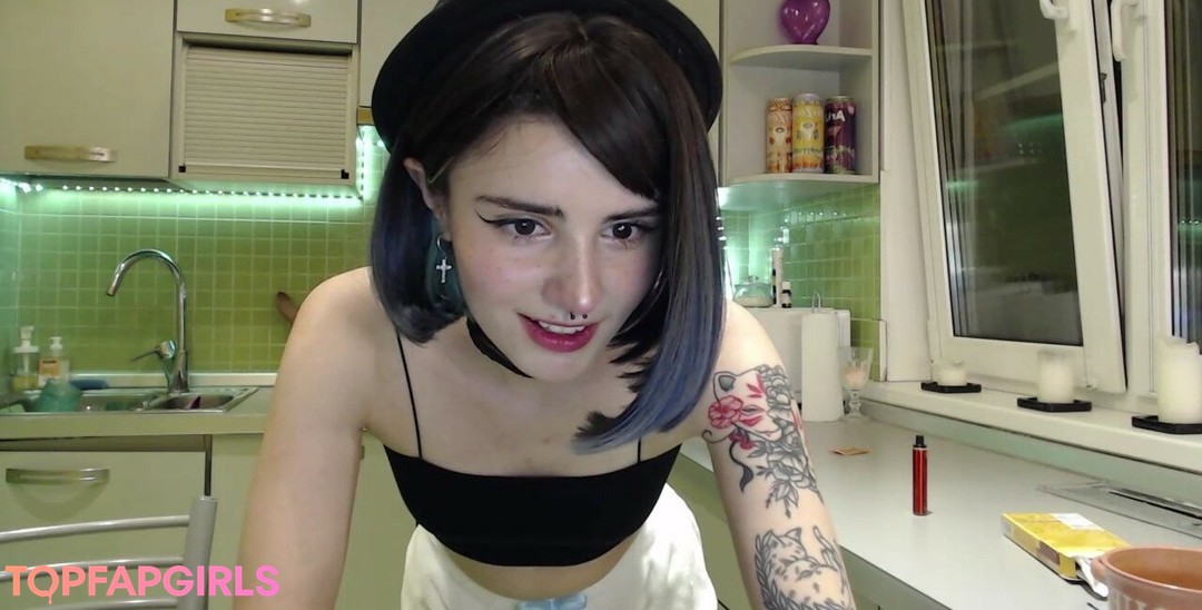 Foto desnuda filtrada de OnlyFans de Loona #986