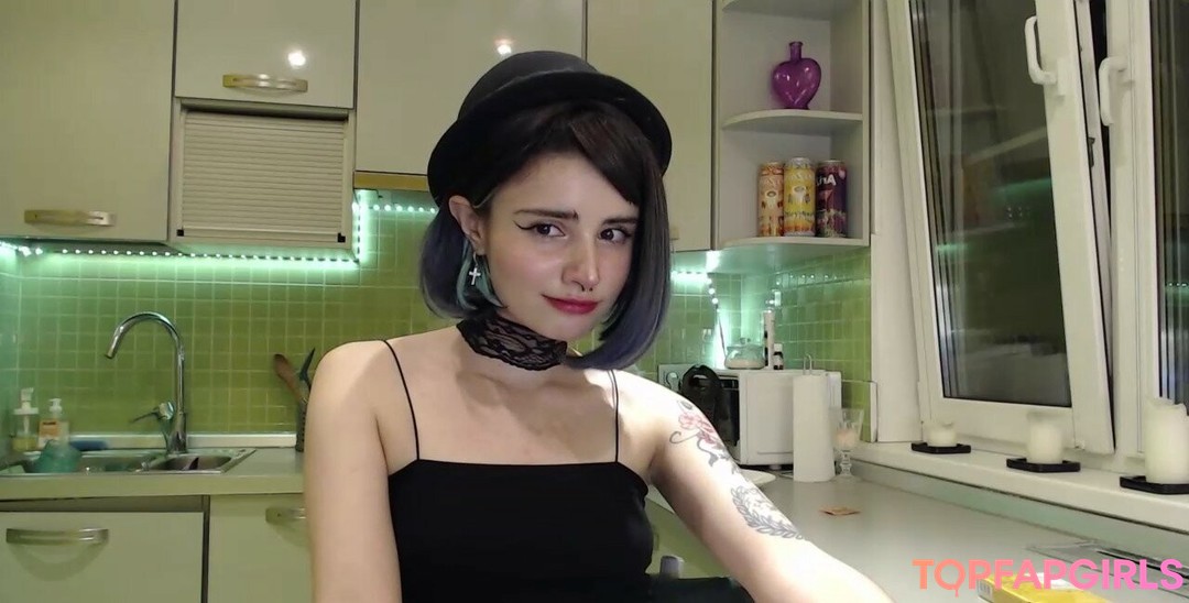 Foto desnuda filtrada de OnlyFans de Loona #991