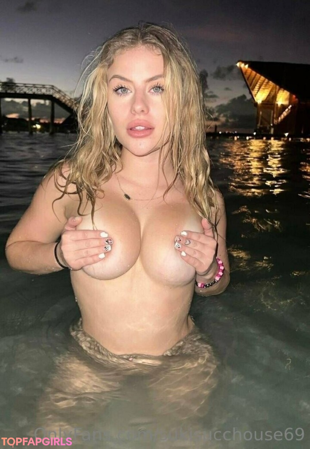 Foto desnuda filtrada de OnlyFans de Suki #1037
