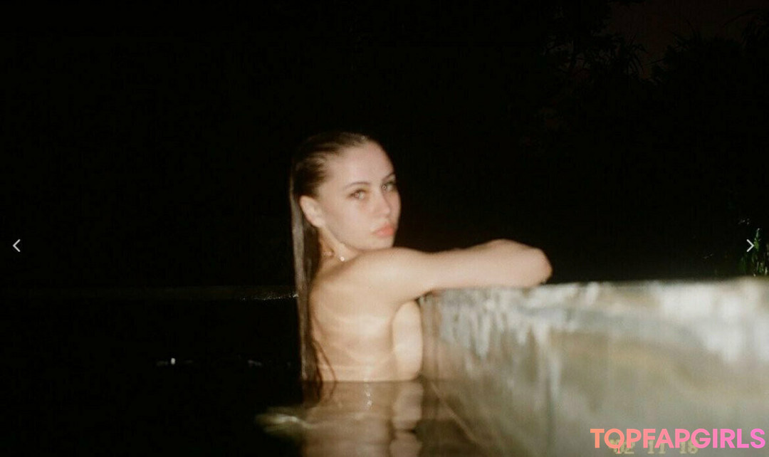 Foto desnuda filtrada de OnlyFans de Suki #1233