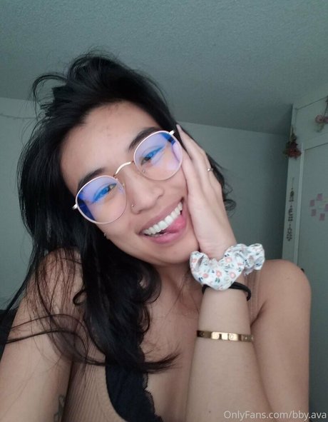 Foto desnuda filtrada de OnlyFans de Ava Tran