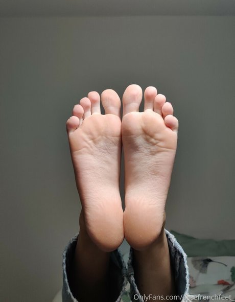 Alicefrenchfeet