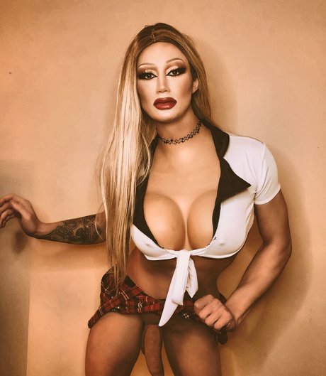 Roman Rose