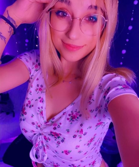 Maya Asmr Foto desnuda filtrada de OnlyFans de Maya Asmr #8