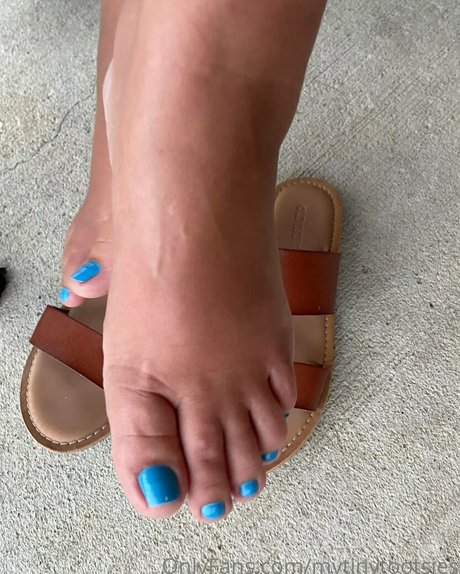 Foto desnuda filtrada de OnlyFans de Mytinytootsies