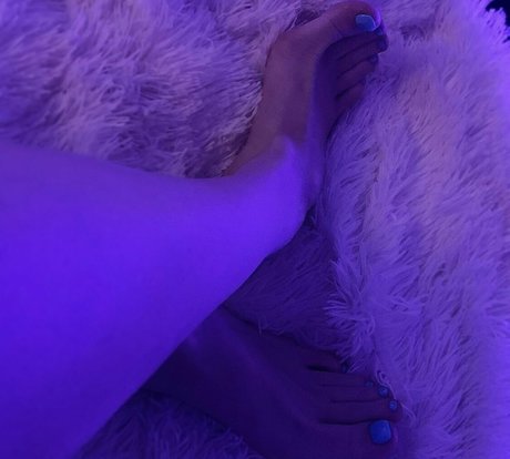 Pretty Feet