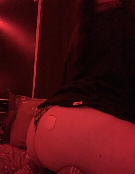 Foto desnuda filtrada de OnlyFans de Butterflylovebug