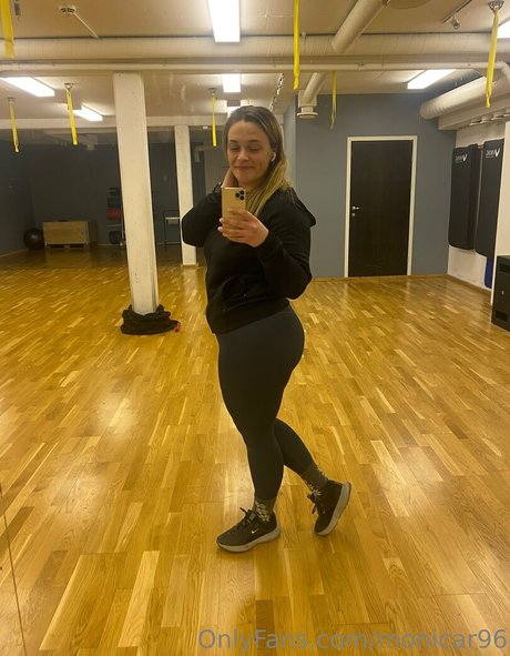 Foto desnuda filtrada de OnlyFans de Monicar96