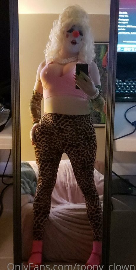Foto desnuda filtrada de OnlyFans de Toonyclown