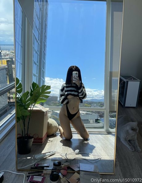 Foto desnuda filtrada de OnlyFans de Svveetbabyrayy