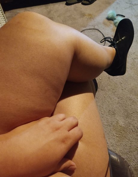 Foto desnuda filtrada de OnlyFans de Celestialbun